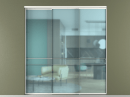 Алюминевая перегородка vn3_02_ Алюминий светло-серый Сатинированное голубое стекло, триплекс, 6мм. Цвет Алюминий светло-серый. Материал Алюминий в эмали. Коллекция Перегородка Formato внутри проёма 3 створки с синхронным механизмом. Картинка.